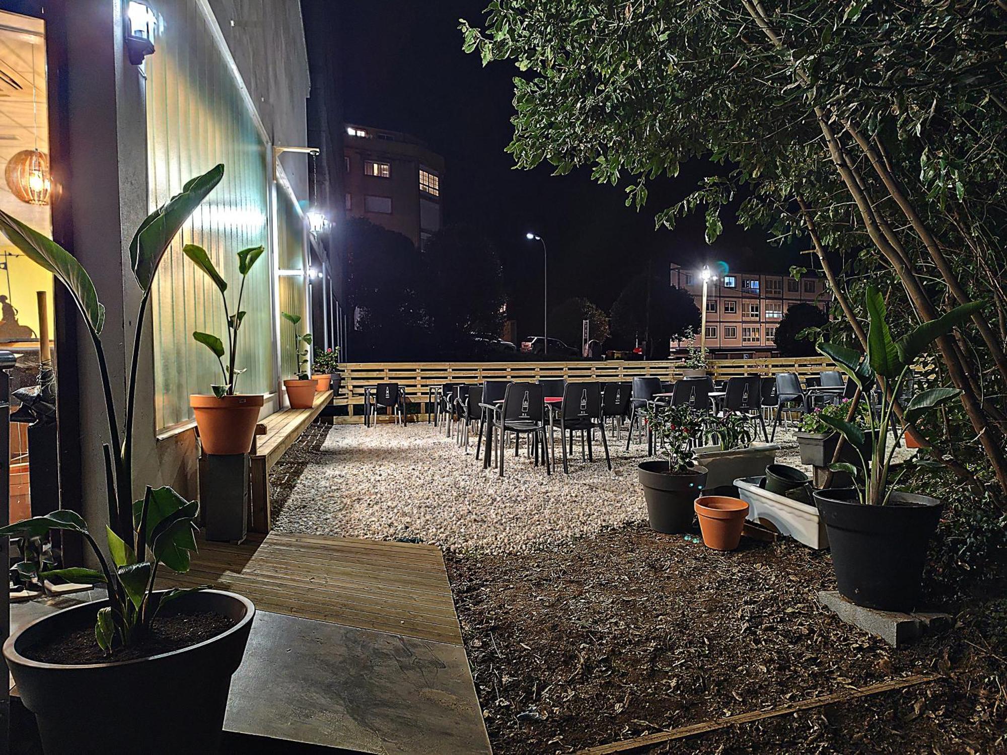 Cruce De Caminos Arzua Hostel Bagian luar foto